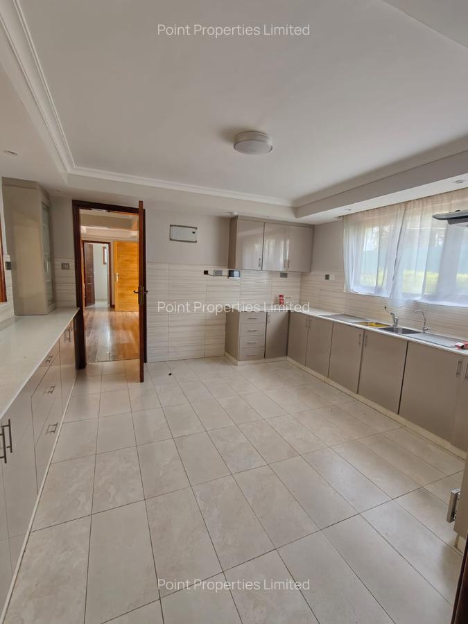 5 Bed Townhouse with En Suite in Karen - 6