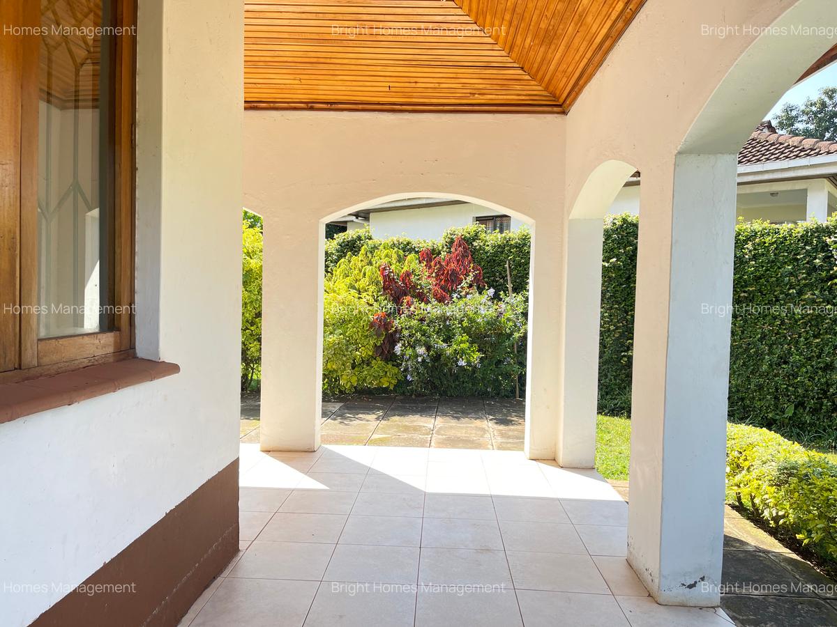 4 Bed Townhouse with En Suite in Lavington - 8
