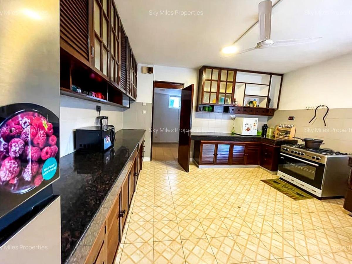 5 Bed Villa with En Suite at Diani - 8