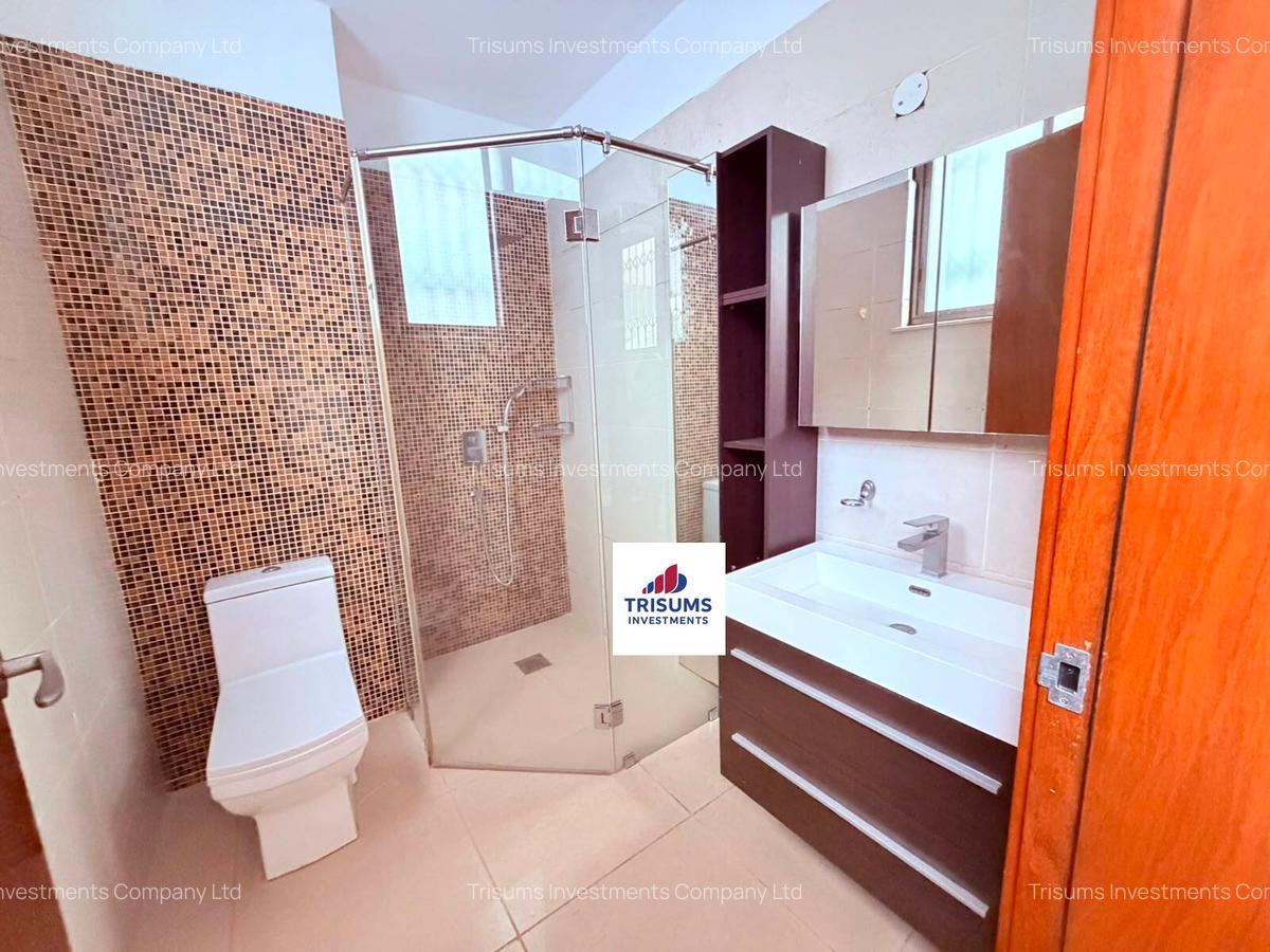 3 Bed Apartment with En Suite at Prp7+494 - 2