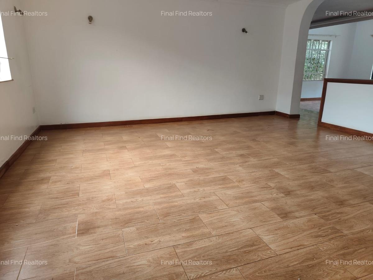5 Bed House with Backup Generator in Runda - 14