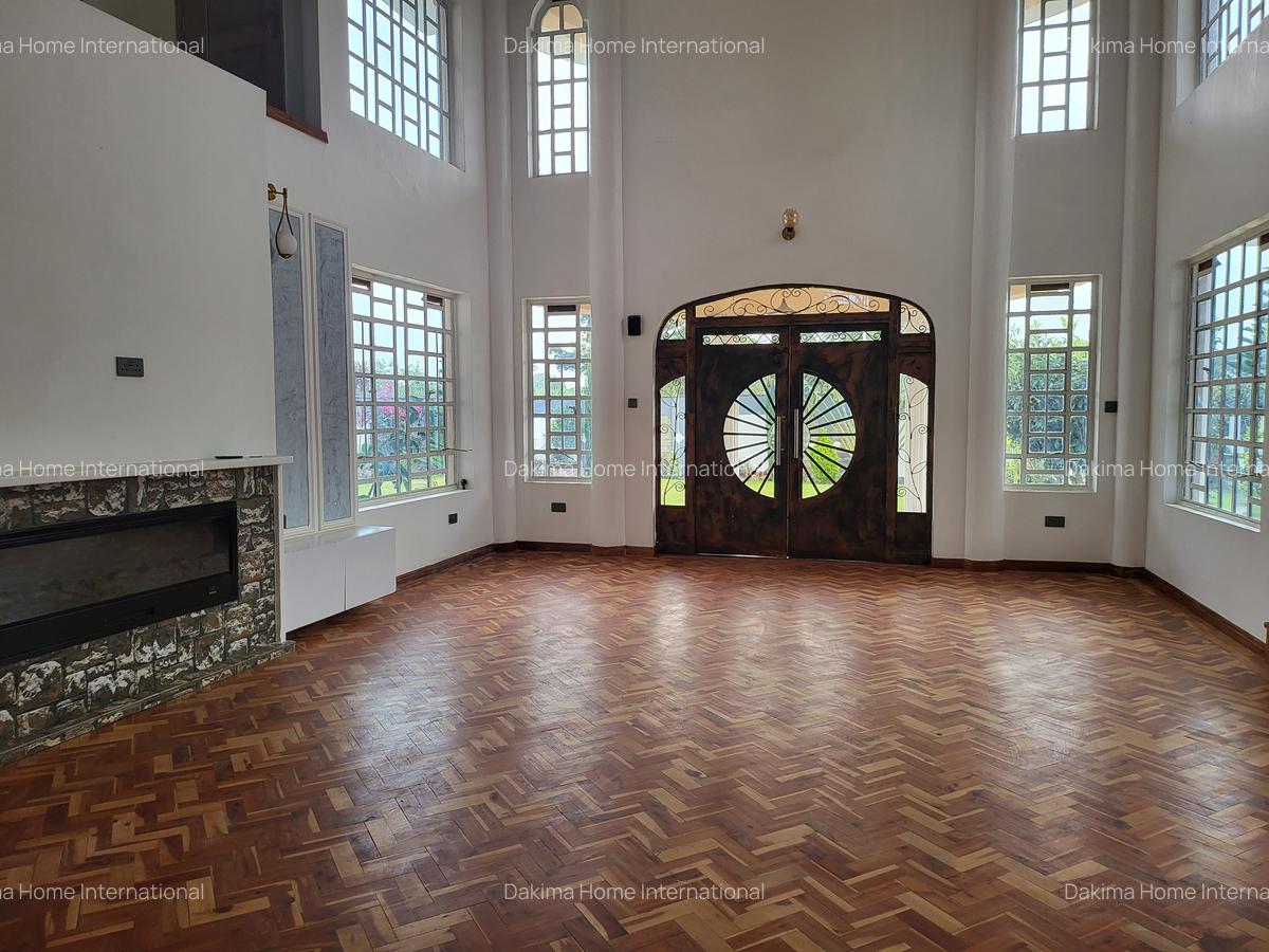 5 Bed House with En Suite in Runda - 5