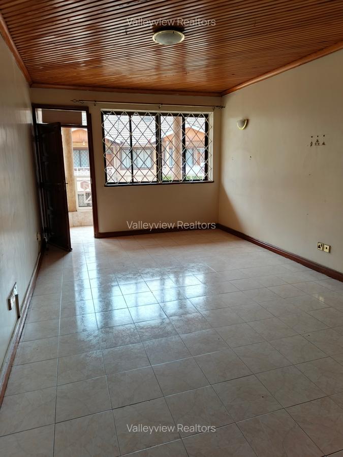 4 Bed Townhouse with En Suite at Kileleshwa - 18