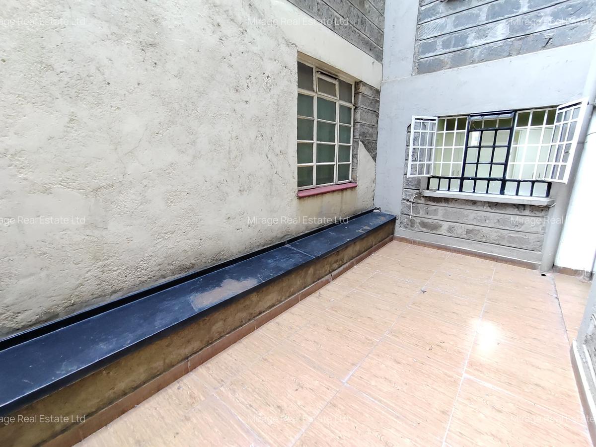 3 Bed Apartment with En Suite in Kilimani - 4