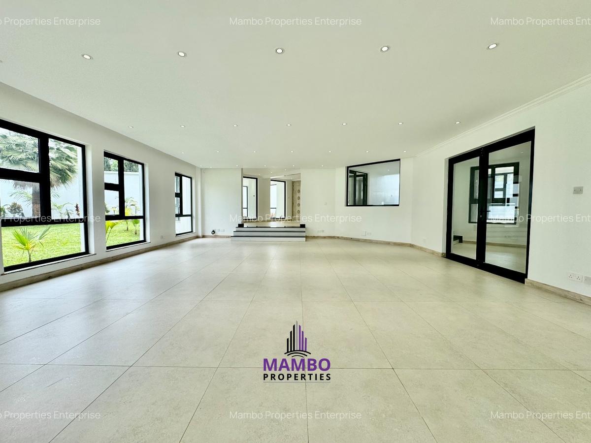 5 Bed House with En Suite at Runda - 2