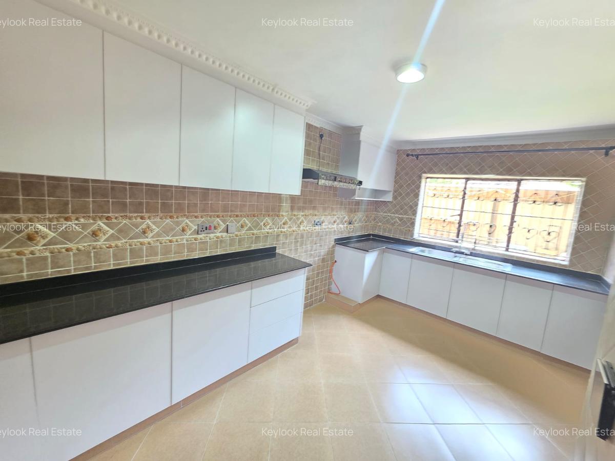 4 Bed Townhouse with En Suite at Riara Road - 8