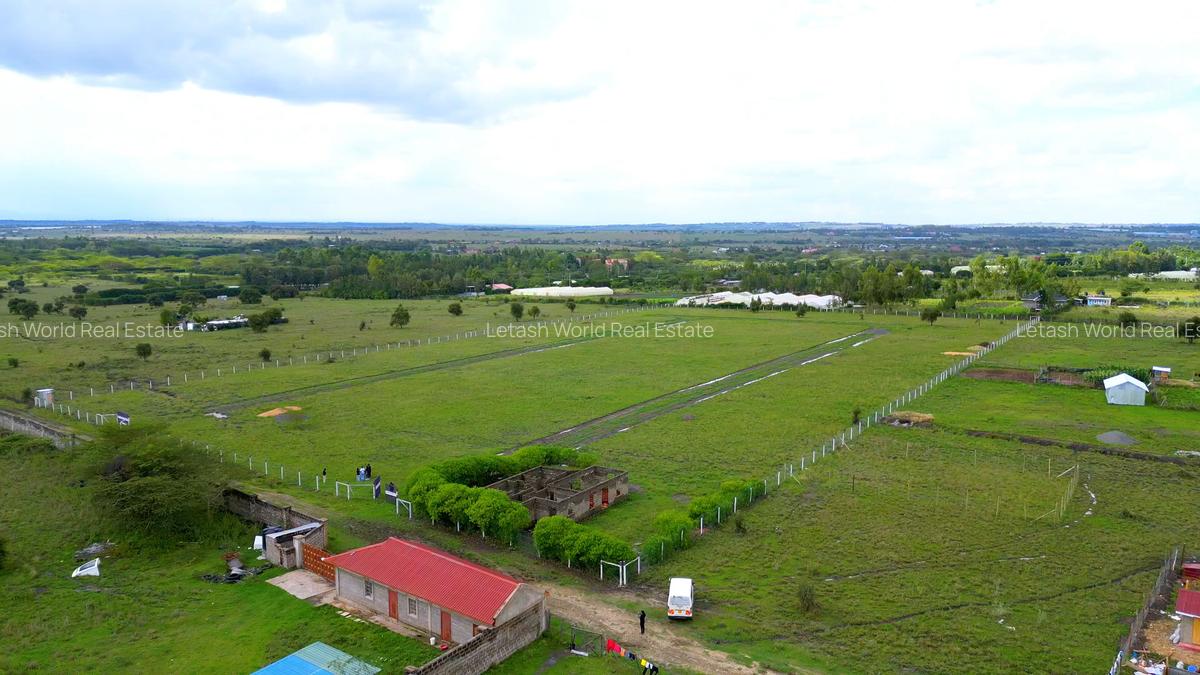 Land in Kitengela - 3