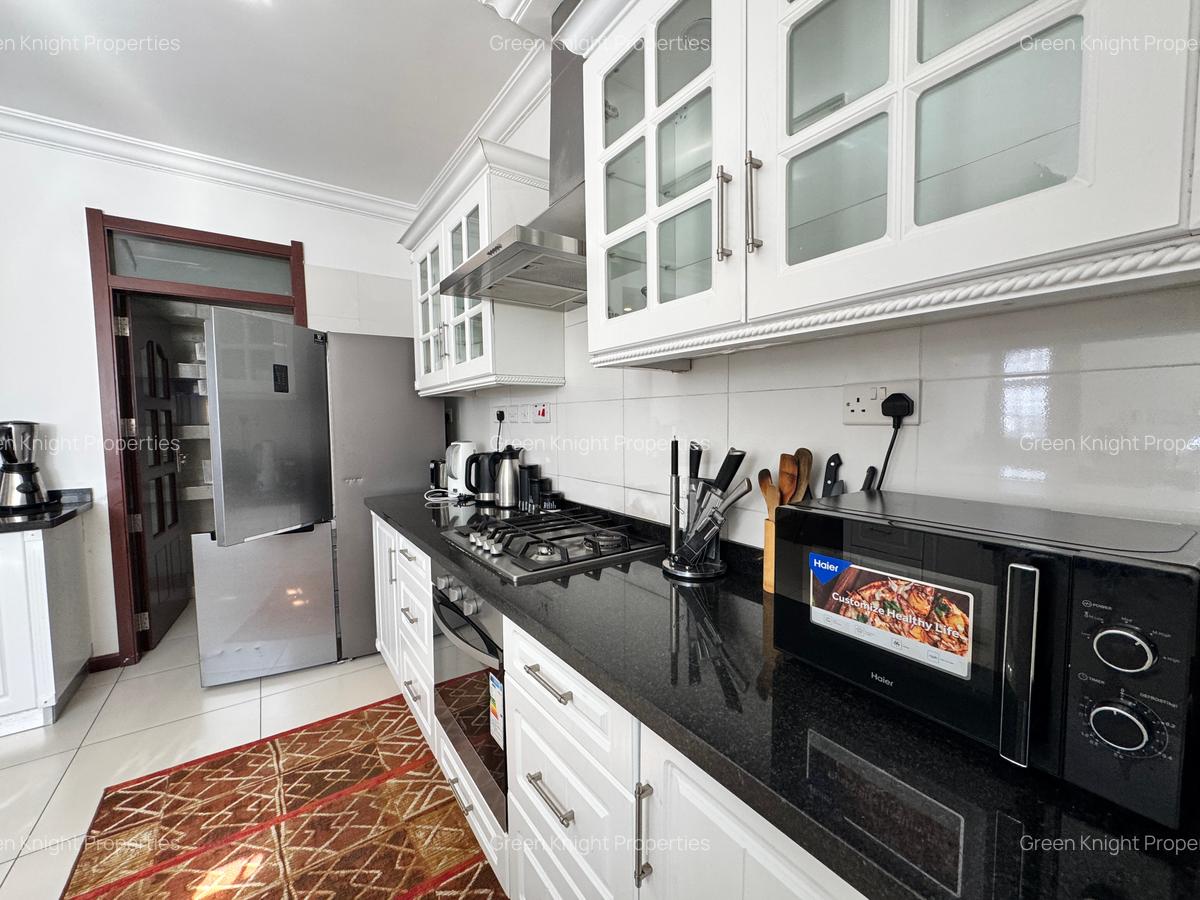 Serviced 3 Bed Apartment with En Suite in Westlands Area - 13