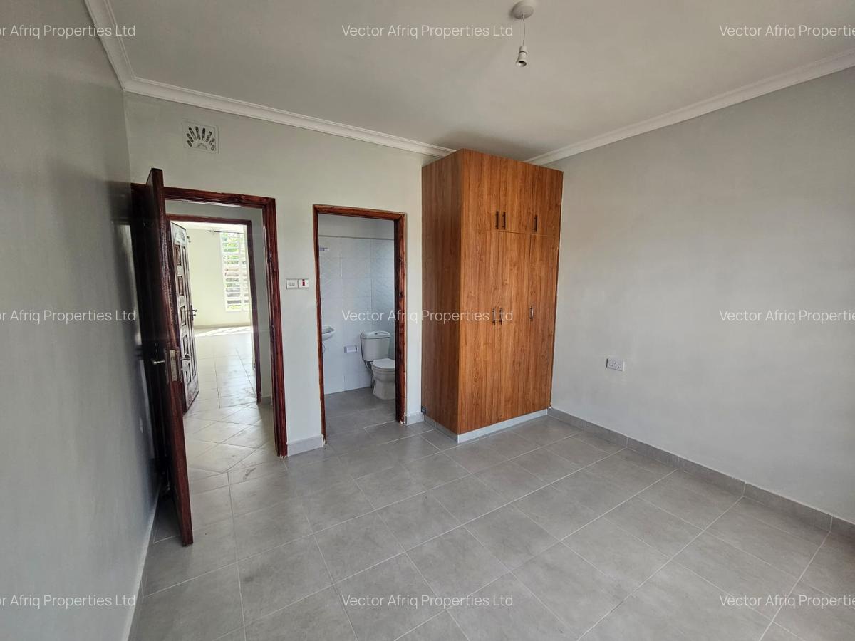 4 Bed House with En Suite in Kitengela - 9