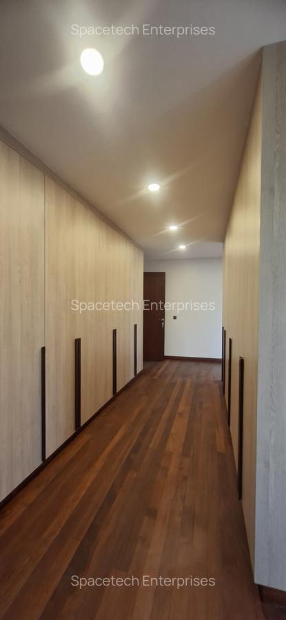 4 Bed Townhouse with En Suite in Karen - 14