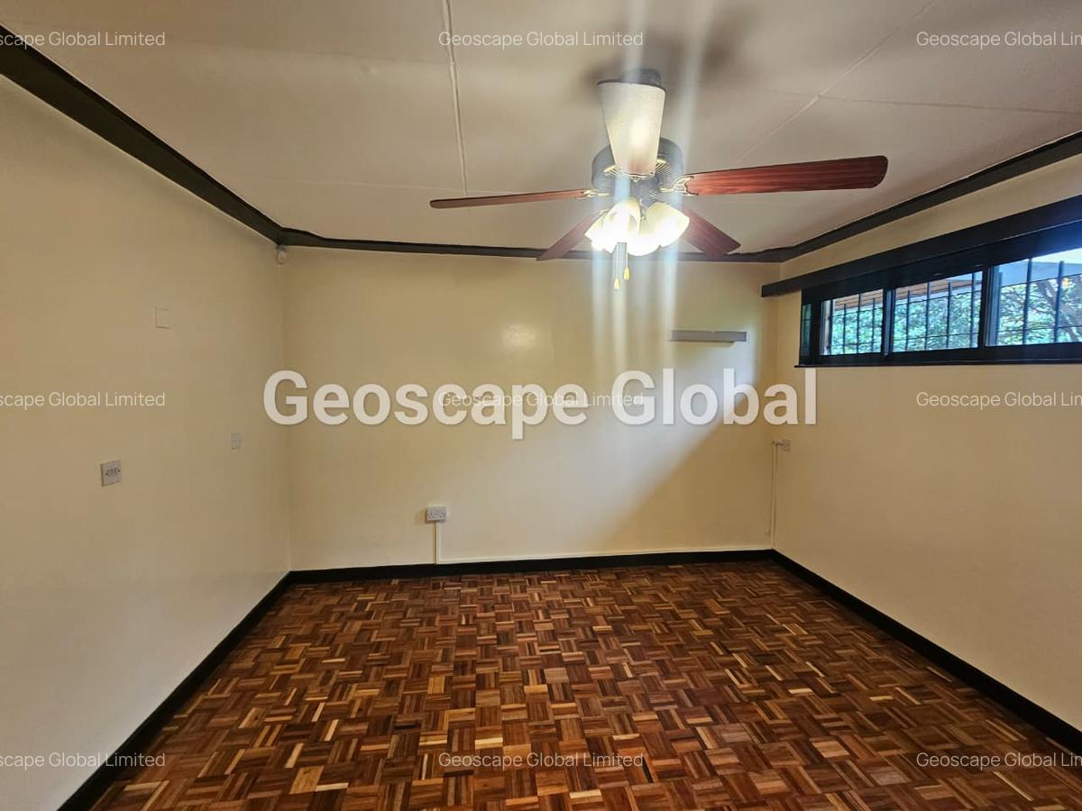 3 Bed Apartment with En Suite in Spring Valley - 4