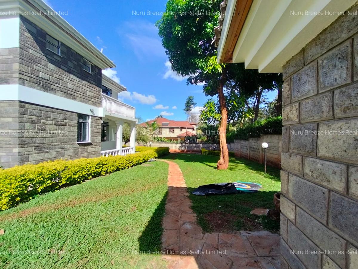 5 Bed House with En Suite in Runda - 17