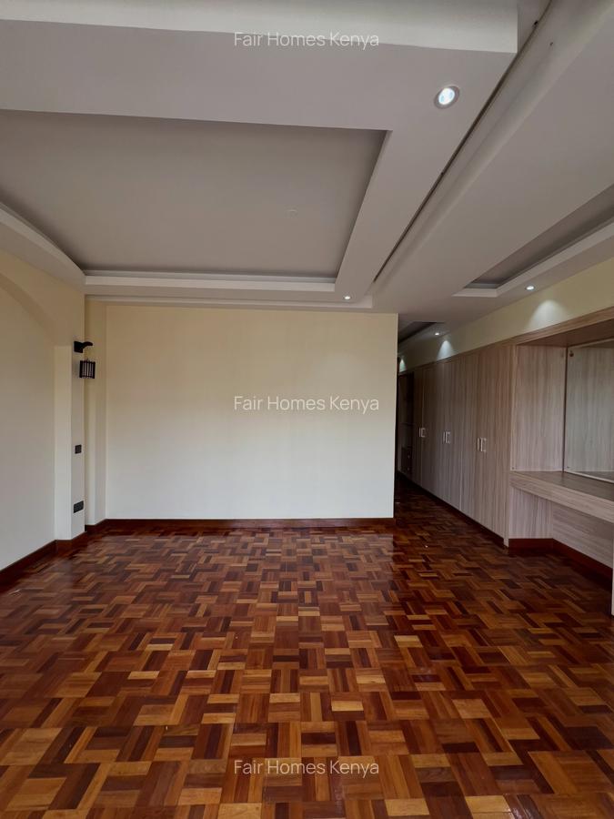 2 Bed Apartment with En Suite at Othaya Road - 10