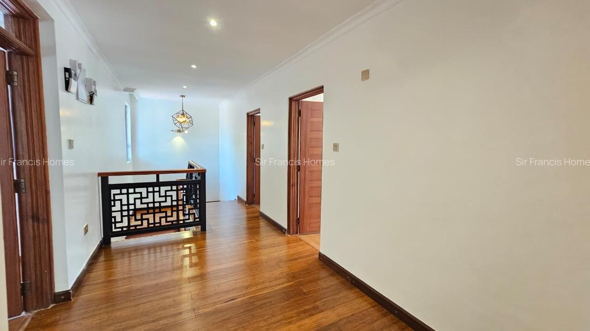 Serviced 5 Bed Apartment with En Suite in Runda - 12