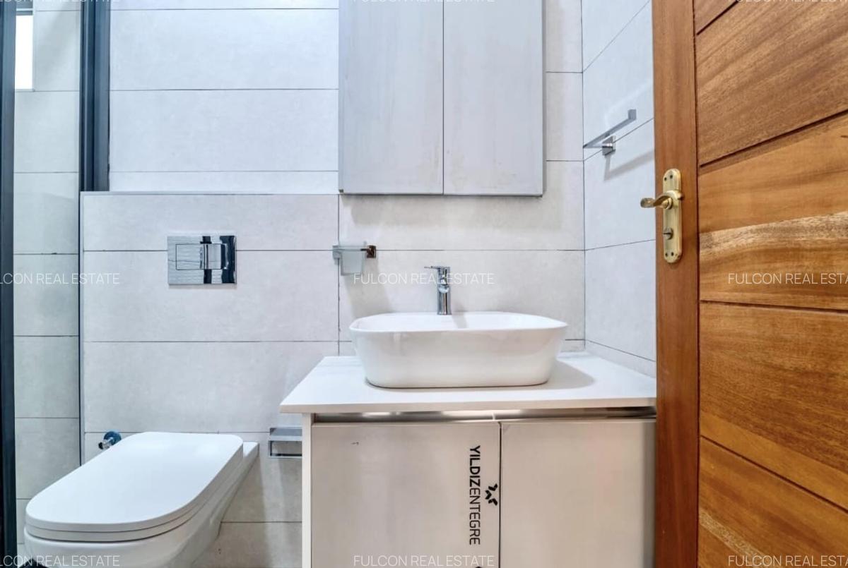 5 Bed Villa with En Suite in Lavington - 7