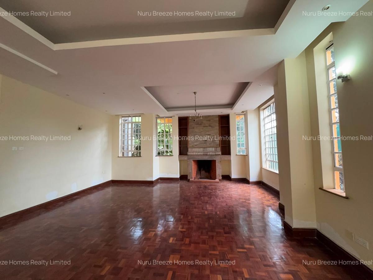 5 Bed Townhouse with En Suite in Kitisuru - 2