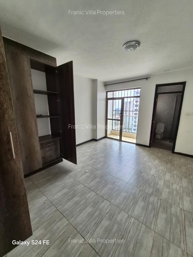 4 Bed Apartment with En Suite at Parklands - 8