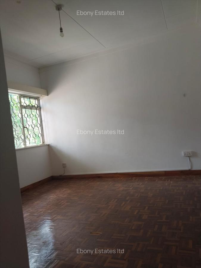 4 Bed Townhouse with En Suite in Lavington - 11