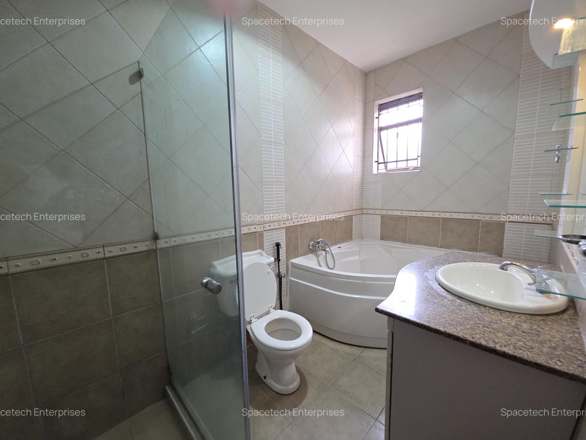 4 Bed Townhouse with En Suite in Westlands Area - 13