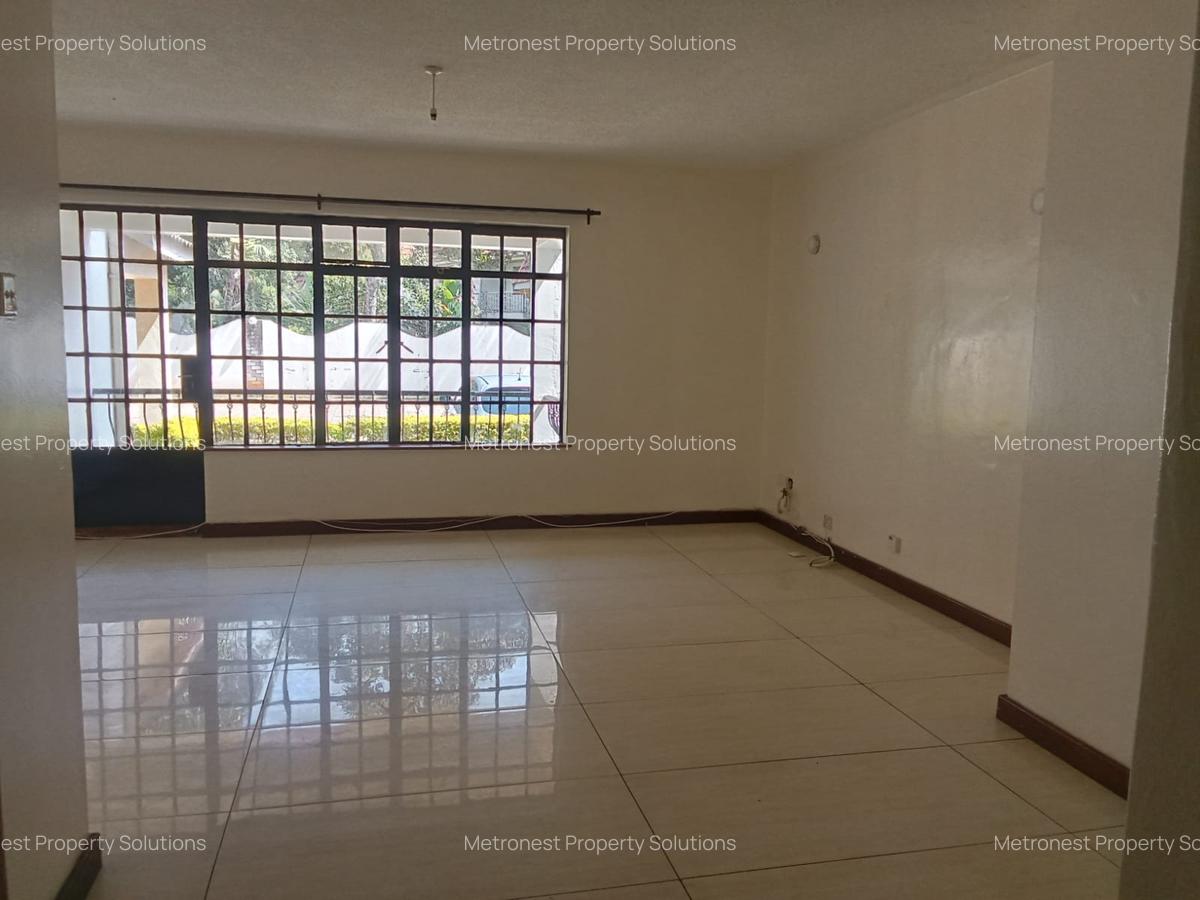 2 Bed Apartment with En Suite at Hamisi Road - 10
