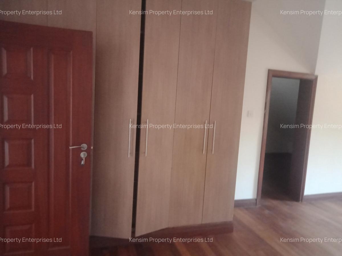5 Bed Townhouse with En Suite in Lavington - 15