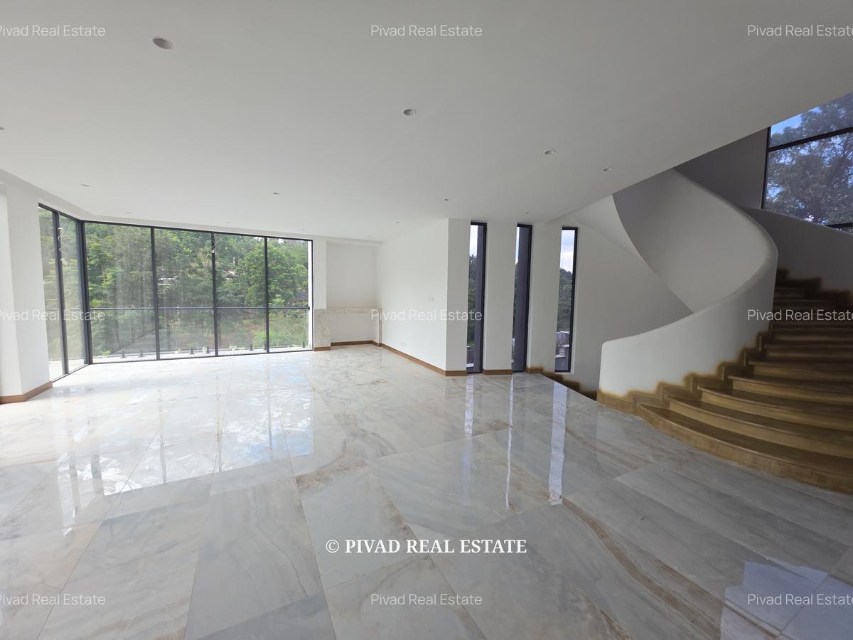5 Bed House with Garden in Nyari - 17