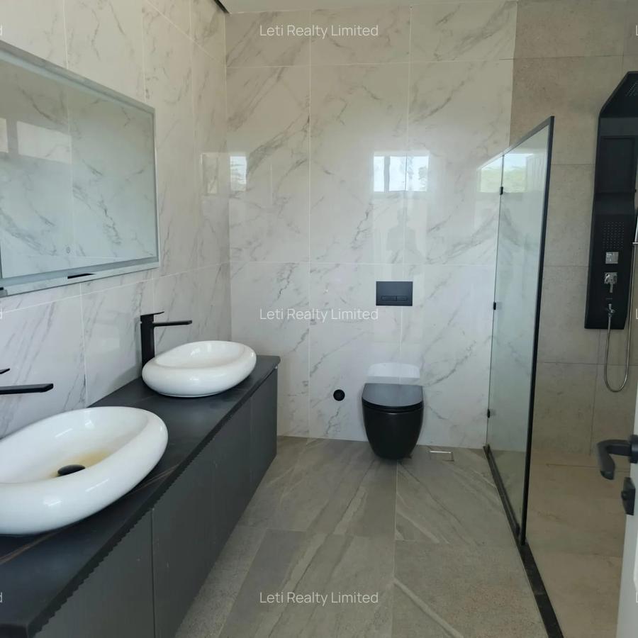 5 Bed Townhouse with En Suite in Lavington - 7