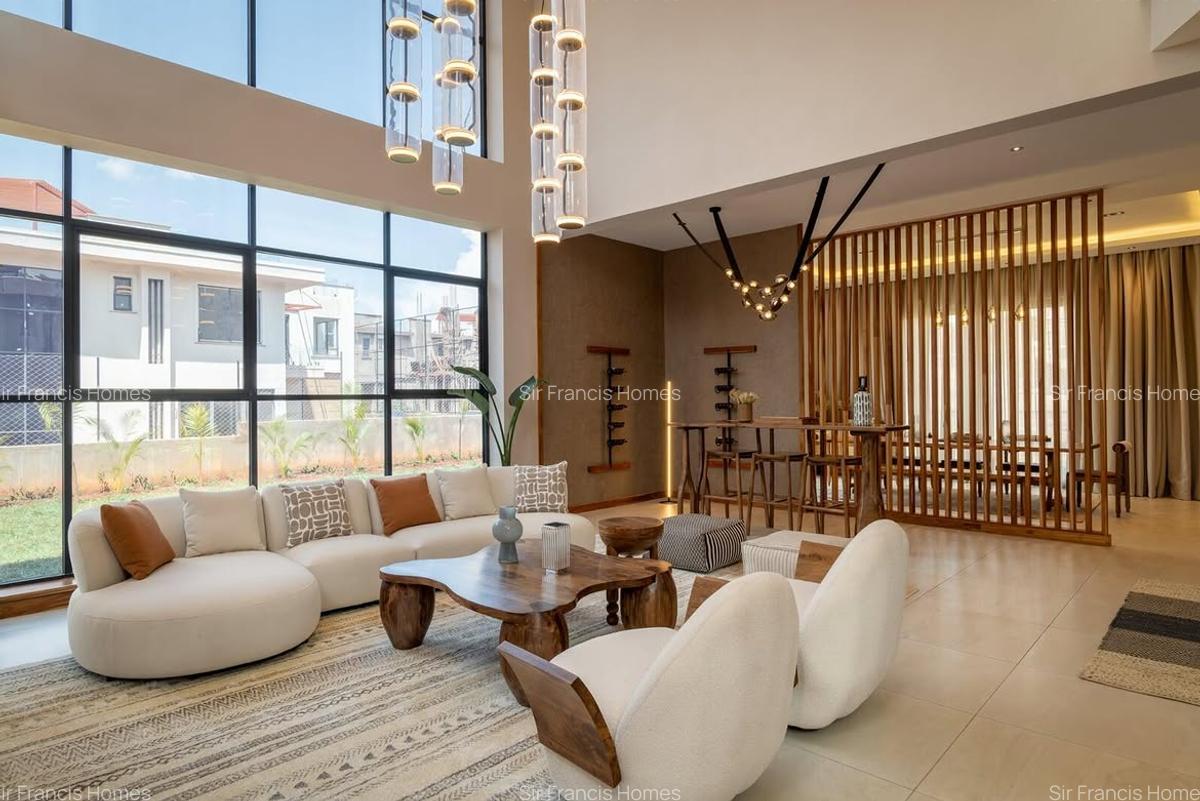 4 Bed Villa with En Suite at Loresho - 3