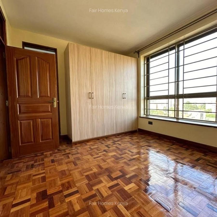 3 Bed Apartment with En Suite at Othaya Road - 10