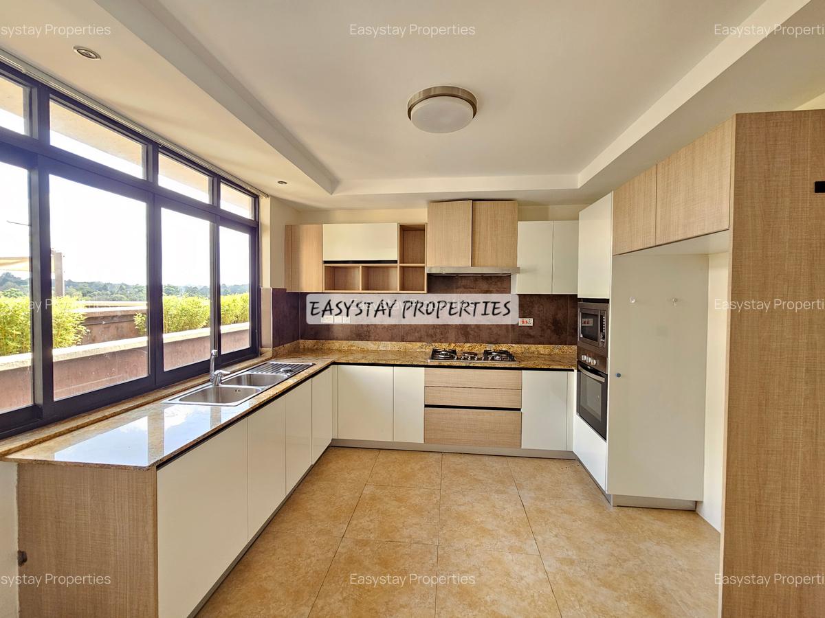 3 Bed Apartment with En Suite in Riverside - 7