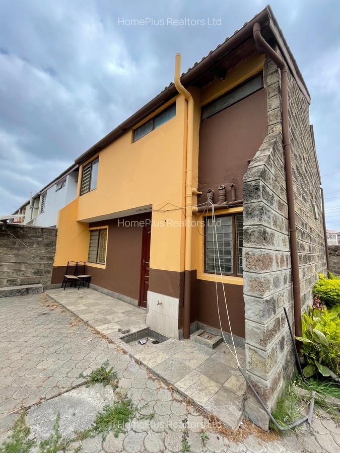 3 Bed House with En Suite at Green Fields Estate - 17