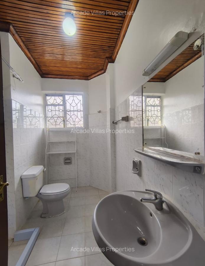 3 Bed Apartment with En Suite in Kileleshwa - 12