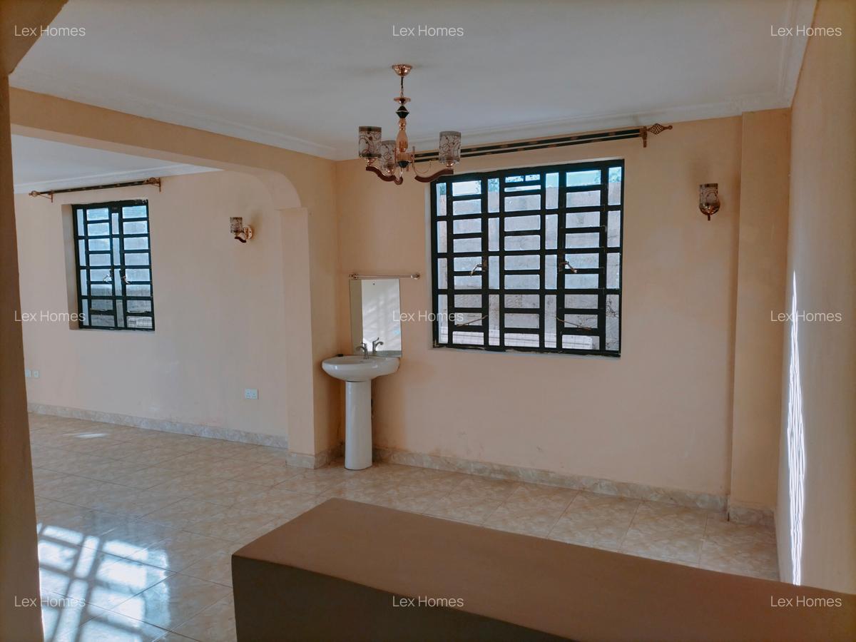 4 Bed House with En Suite at Rimpa - 6