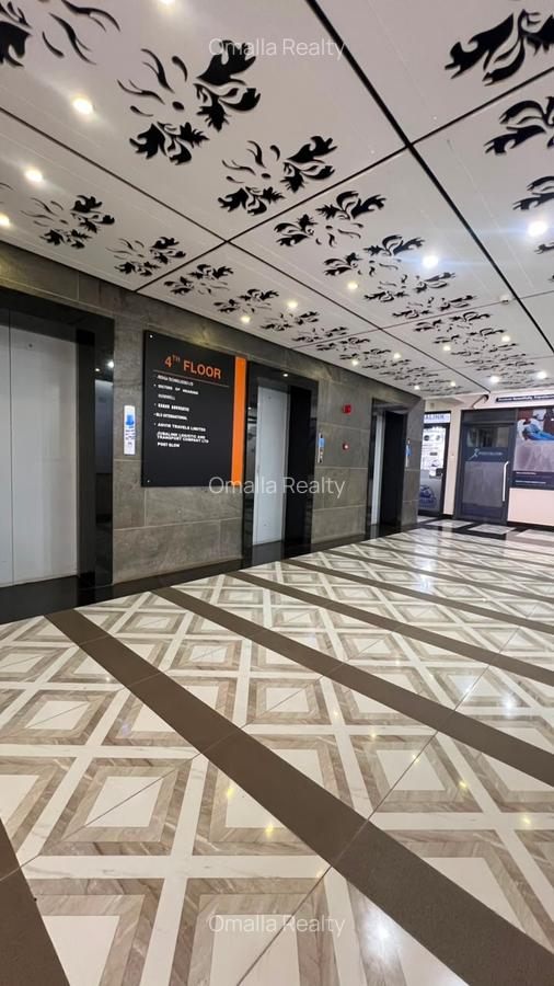 2,221 ft² Commercial Property with Service Charge Included in Westlands Area - 3