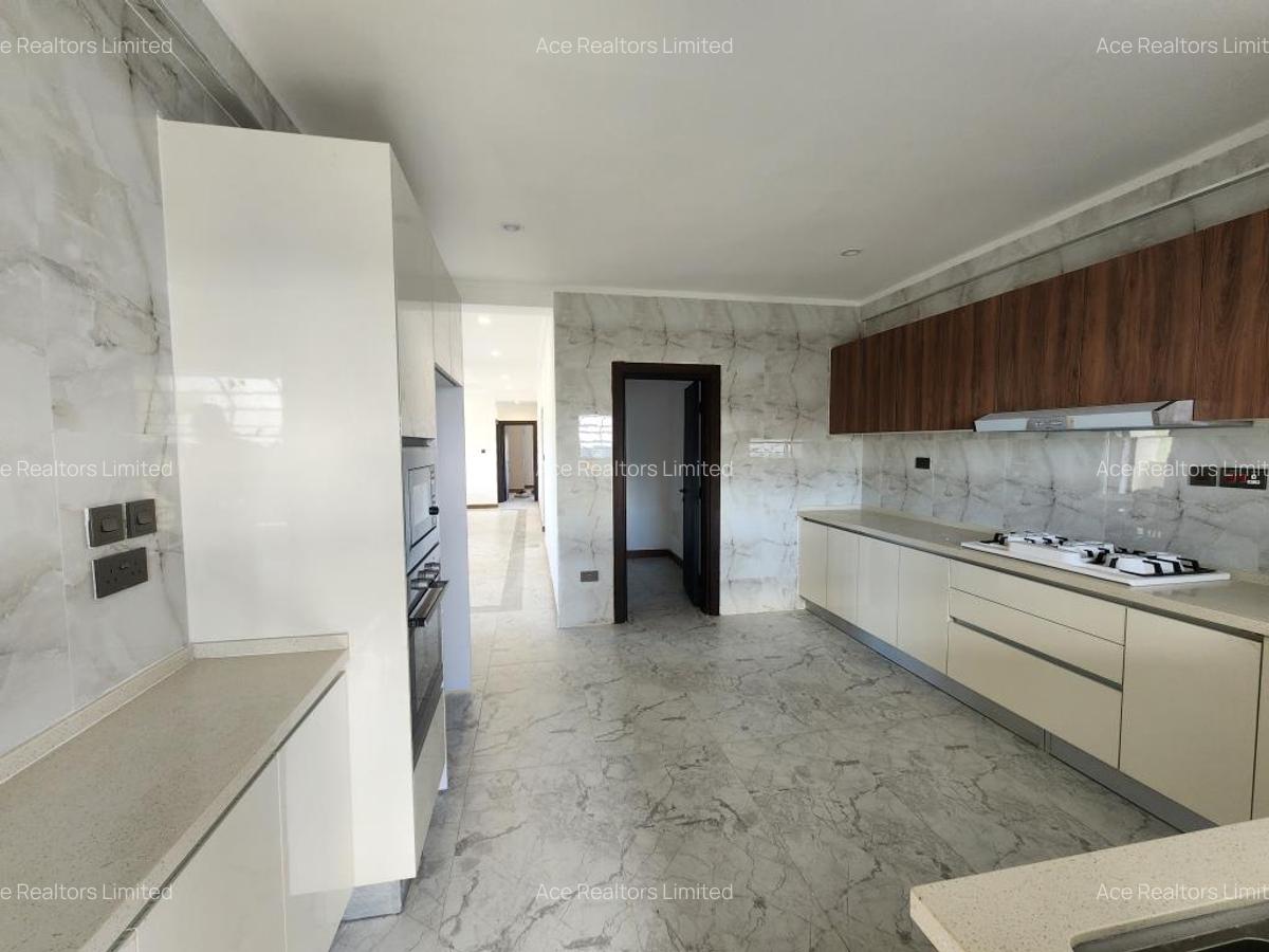 Furnished 3 Bed Apartment with En Suite at Mandera Road - 5