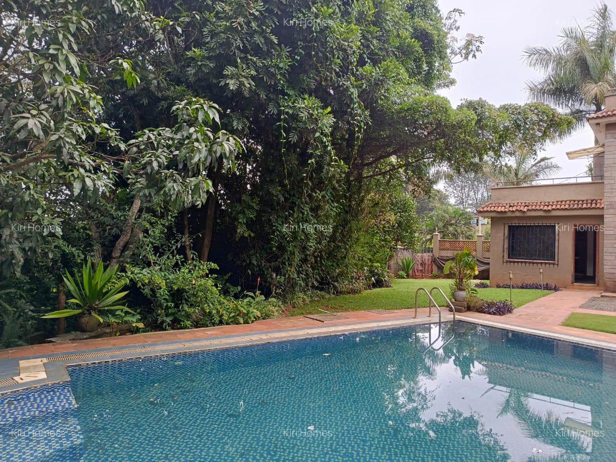 4 Bed Townhouse with En Suite in Nyari - 16