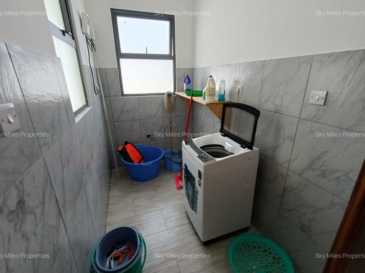 3 Bed House with Garden at Aloo Drive Residence - 8
