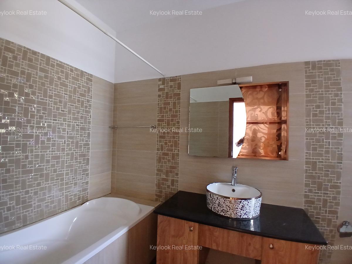 3 Bed Apartment with En Suite at Gatundu Road - 14