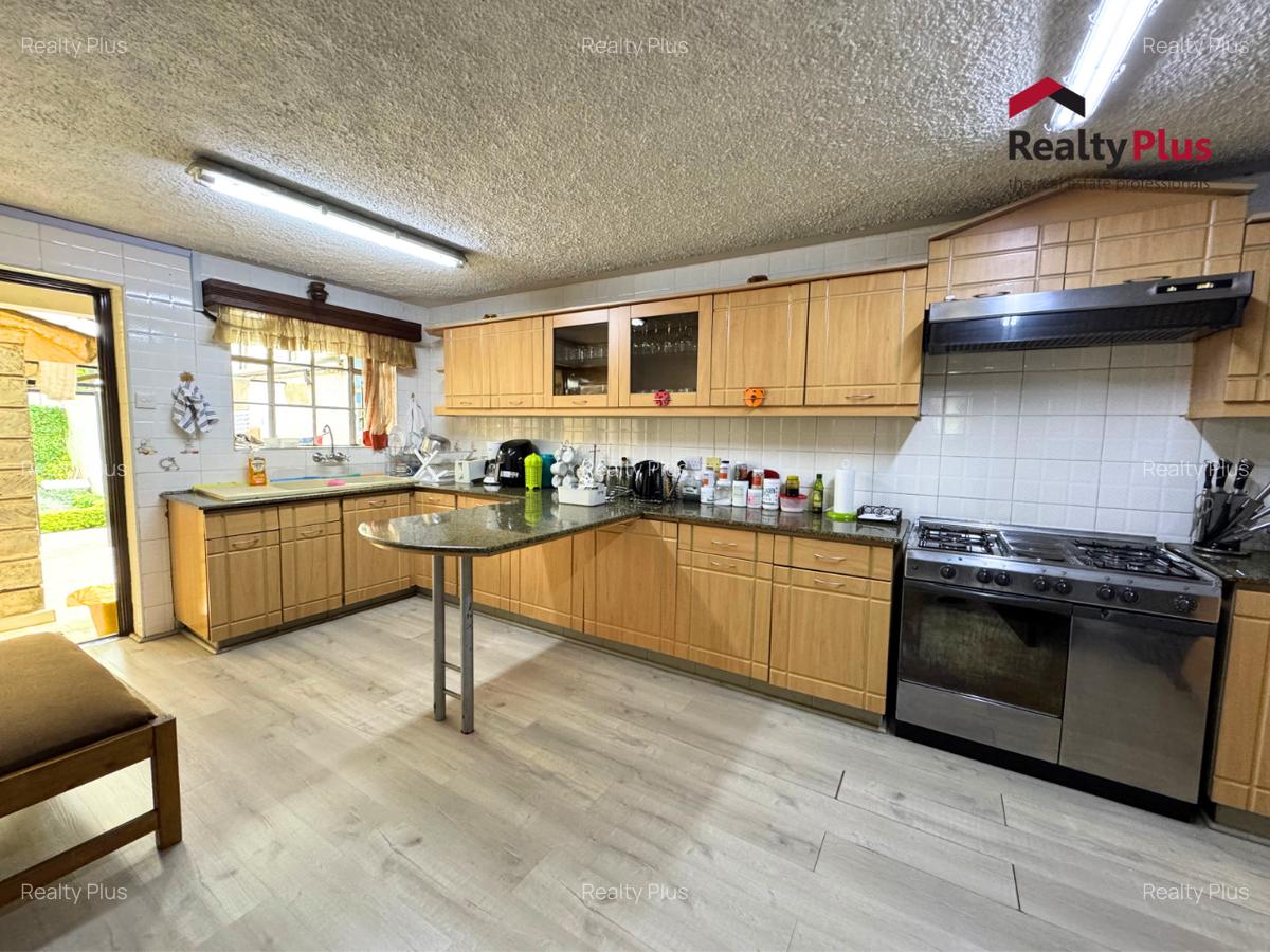 4 Bed Villa with En Suite at Loiyangalani Drive - 7
