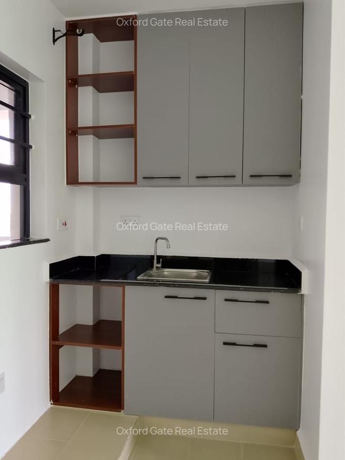 1 Bed Apartment with En Suite at Kirawa Road - 7