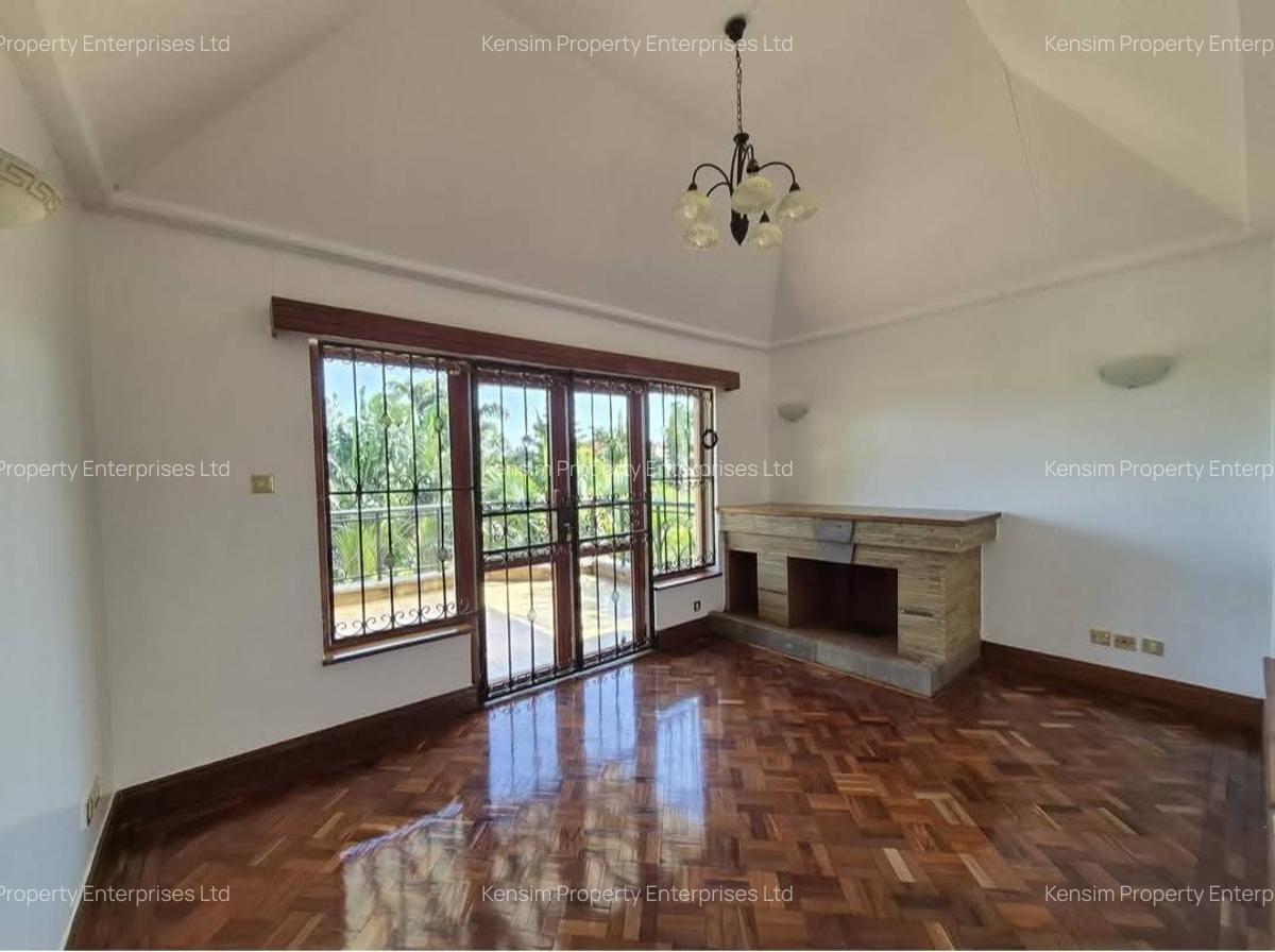 5 Bed Townhouse with En Suite in Runda - 16