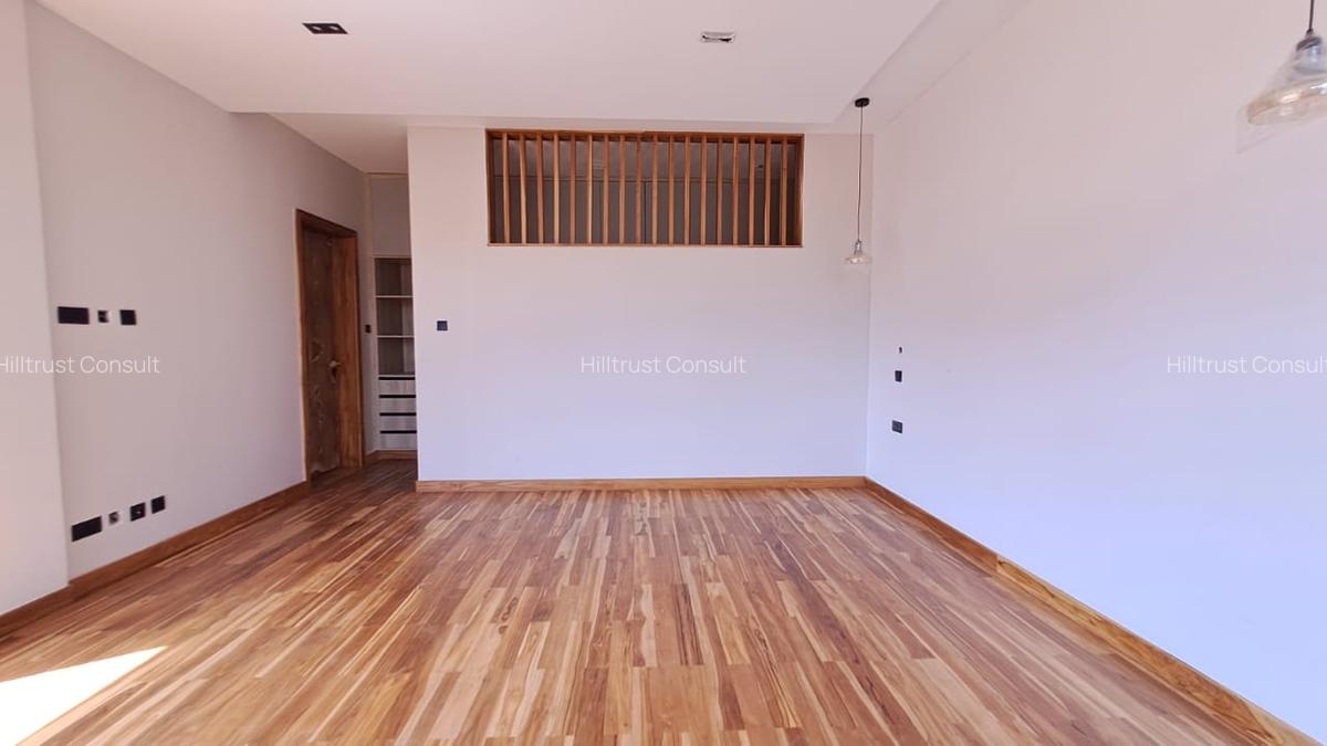 4 Bed House with En Suite in Loresho - 7