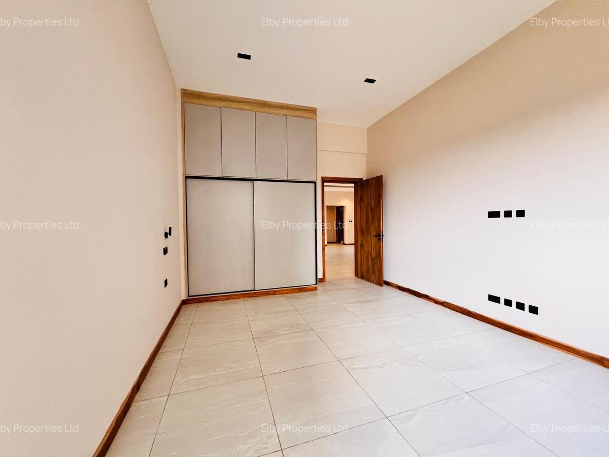 4 Bed Apartment with En Suite in Loresho - 20