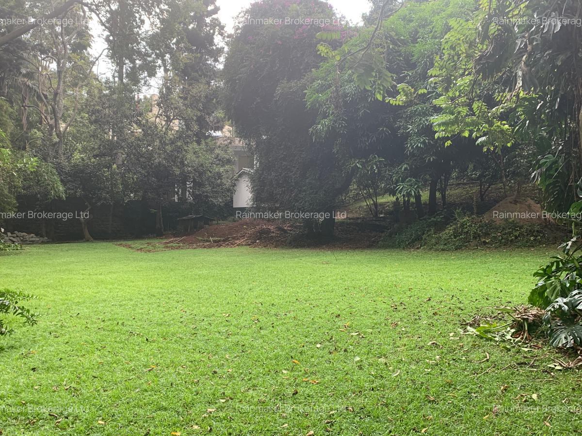 6 Bed House with En Suite in Spring Valley - 3