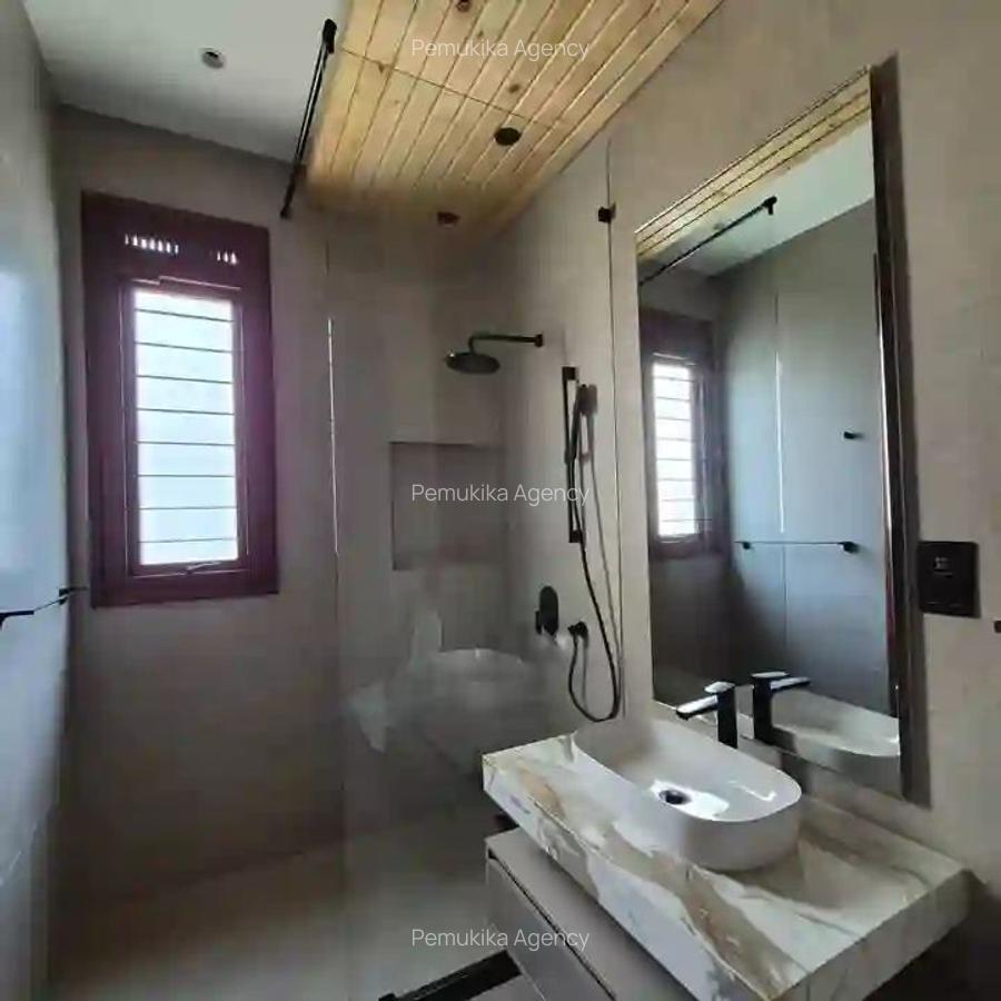 4 Bed Townhouse with En Suite in Runda - 9