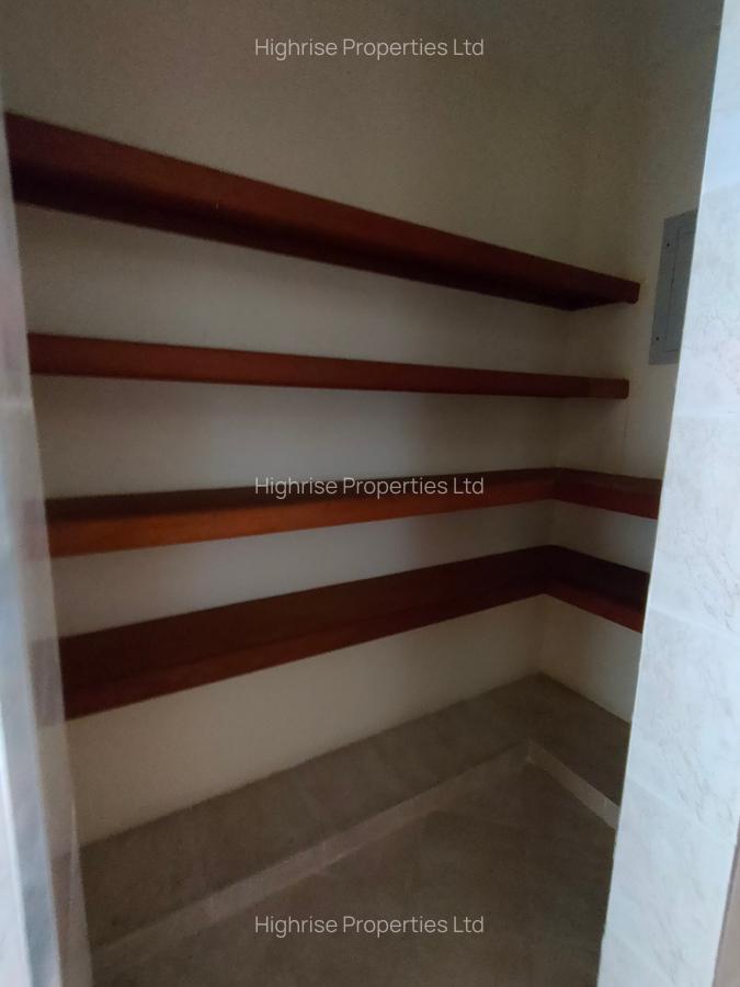 3 Bed Apartment in Kizingo - 10