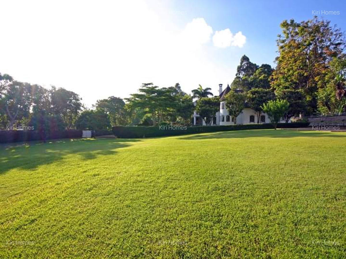 6 Bed Villa with Swimming Pool in Kitisuru - 11