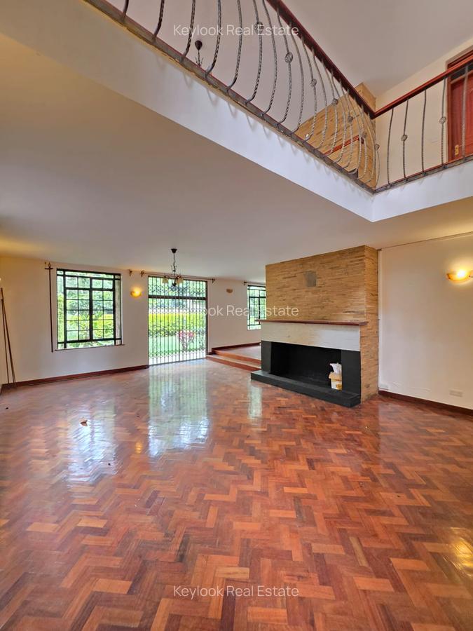 4 Bed Townhouse with En Suite at Lavington - 9