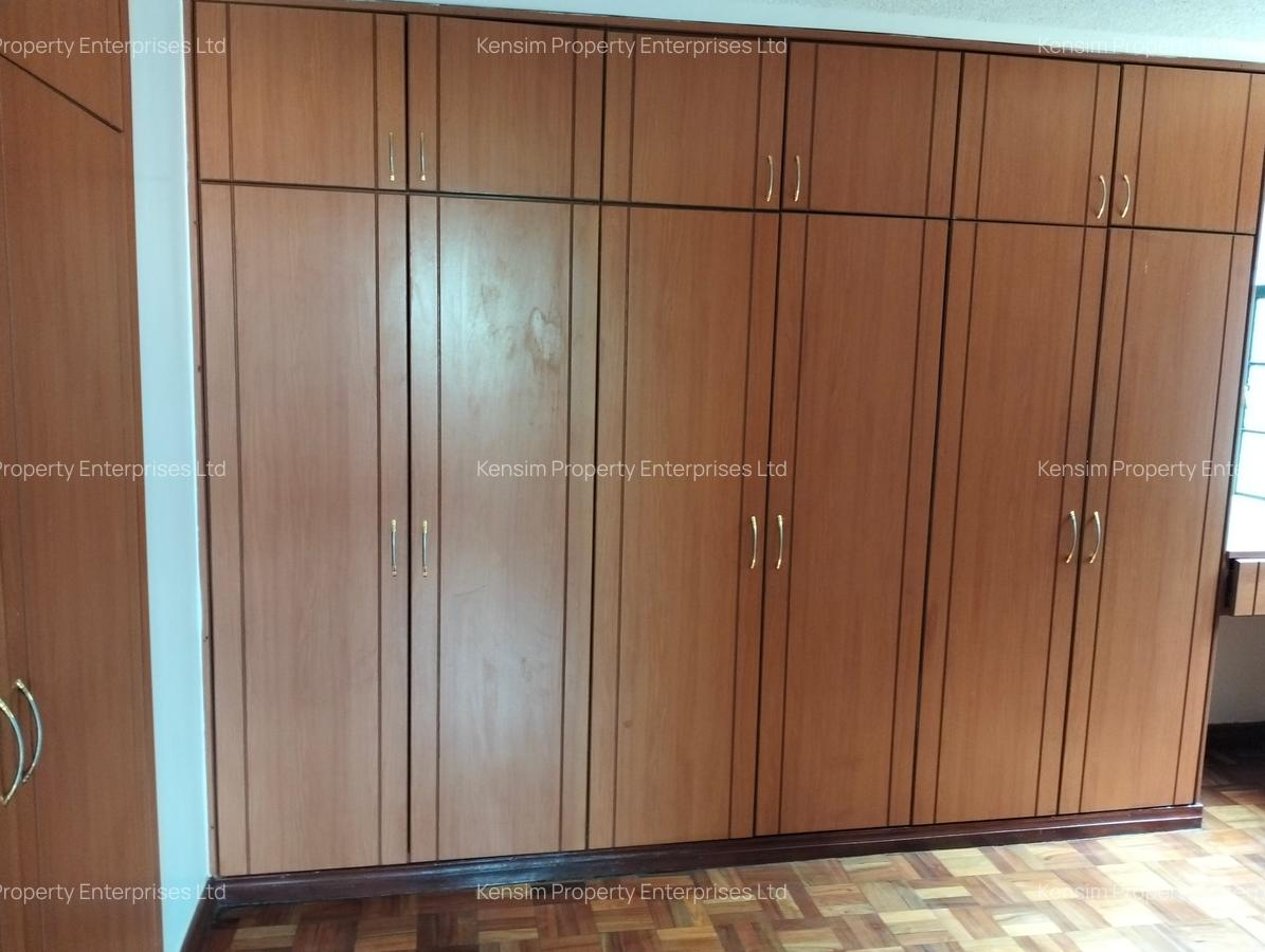 5 Bed Townhouse with En Suite in Lavington - 14