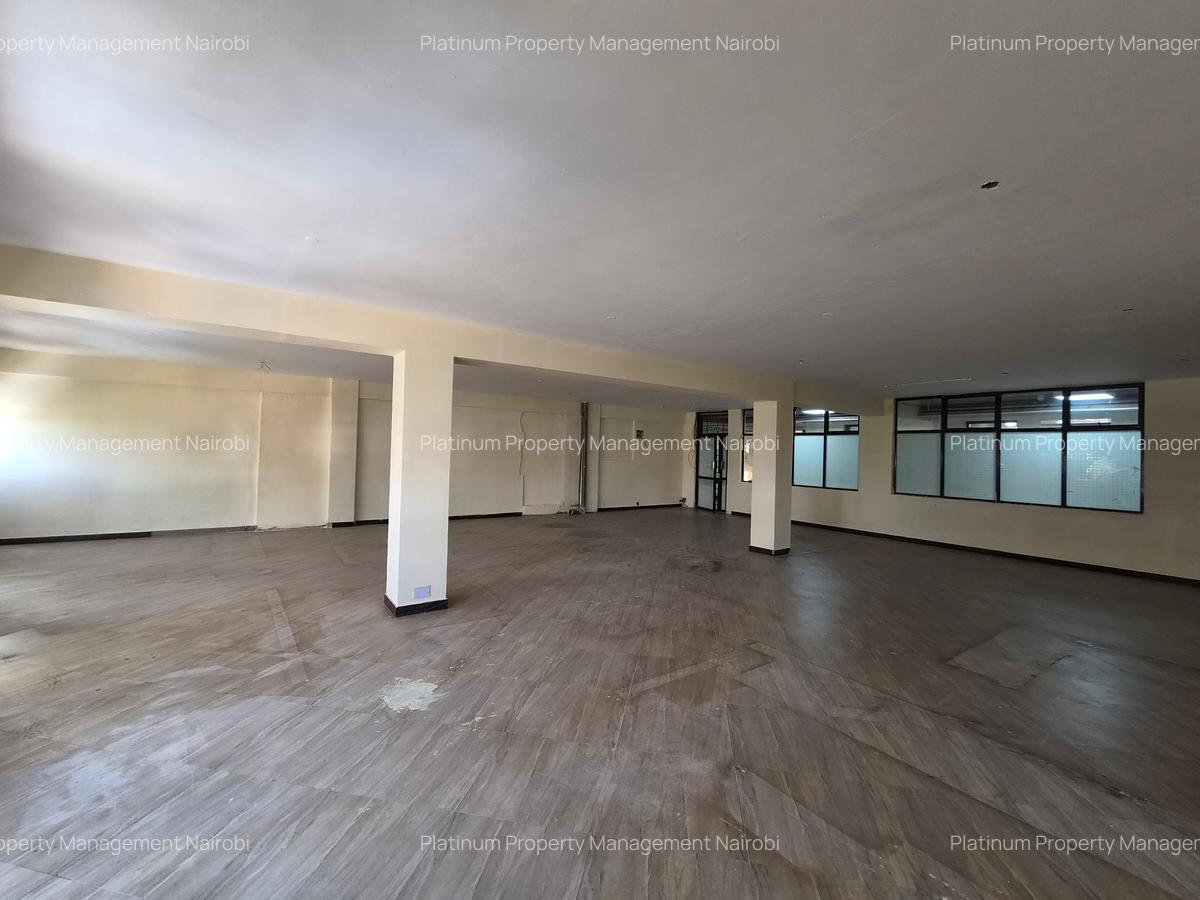 2,000 ft² Office with Backup Generator at Jalaram Rd - 4